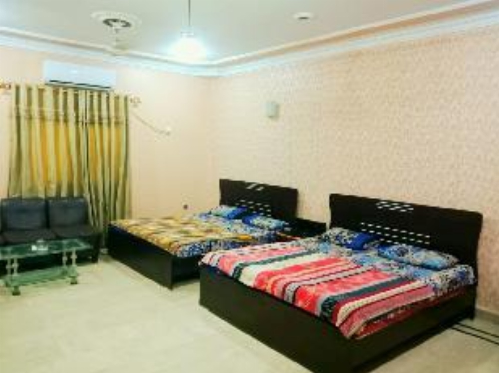 Guest house Shayan Residency